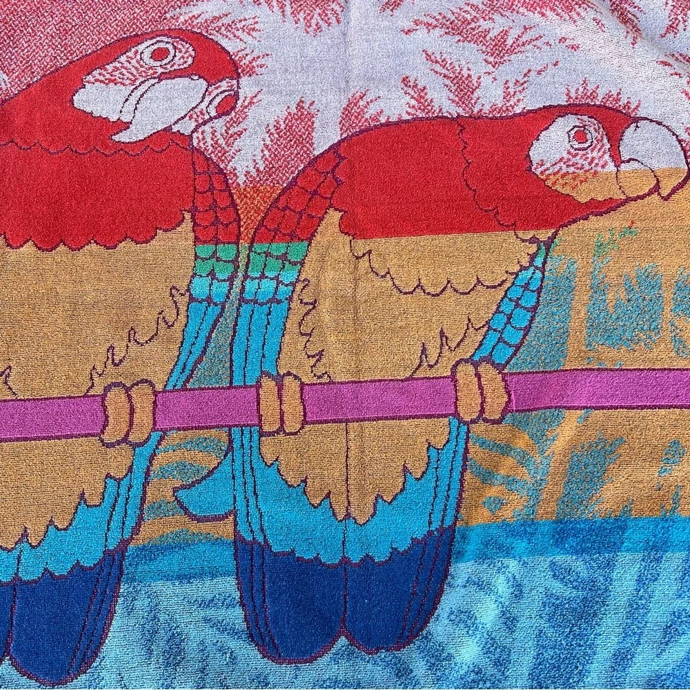 VTG Perched Parrots Palm Trees Retro Beach Towel Bright Colorful 26x55 NICE!